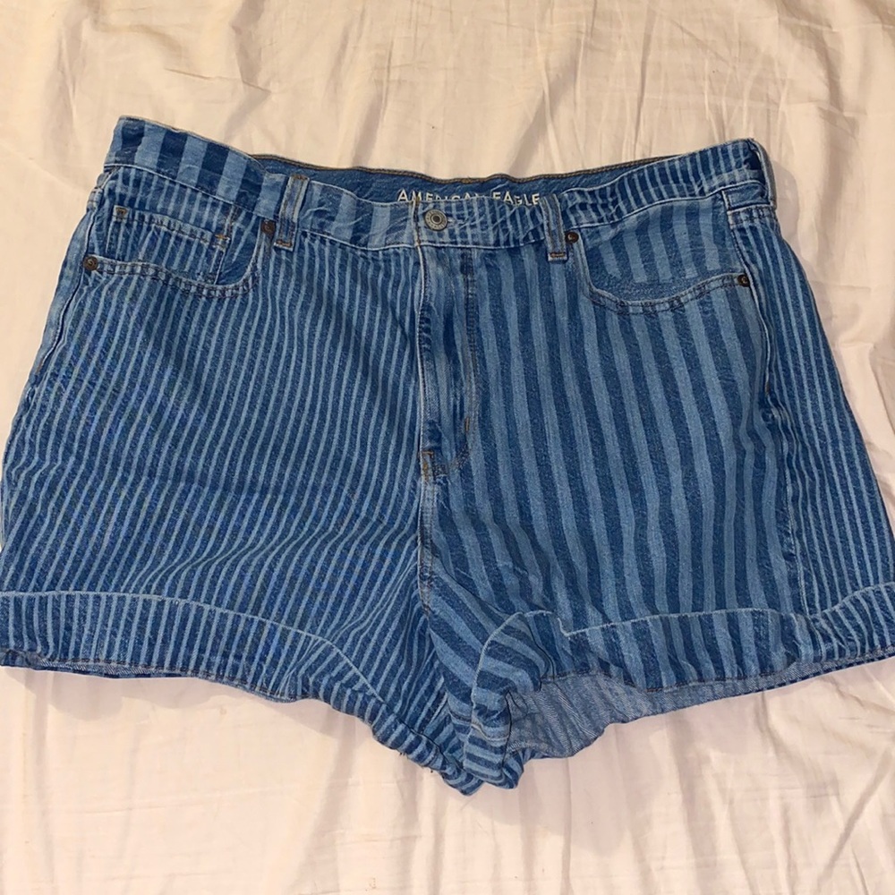 AE Striped Mom Shorts